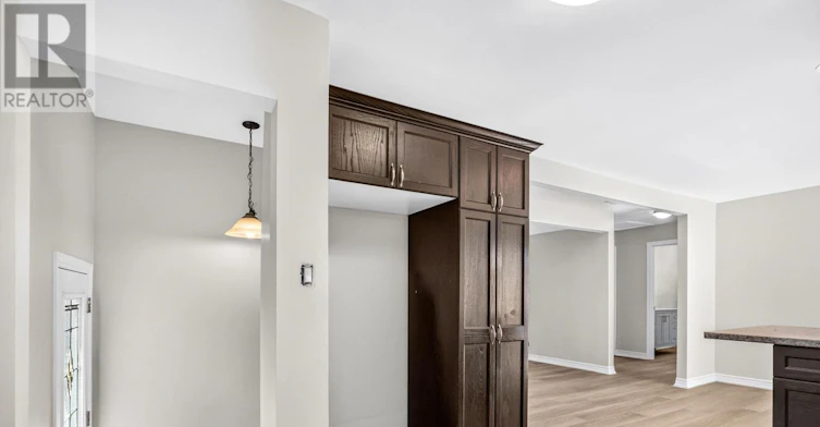 8 Pearce Avenue, St. Catharines, ON, L2M 2L8 - 13