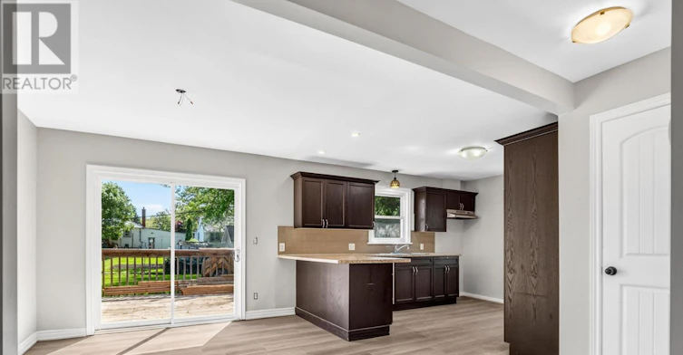 8 Pearce Avenue, St. Catharines, ON, L2M 2L8 - 8