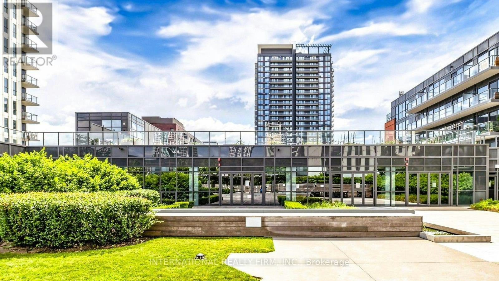 2408-55 Regent Park Boulevard, Toronto, ON, M5A 0C2 - 32