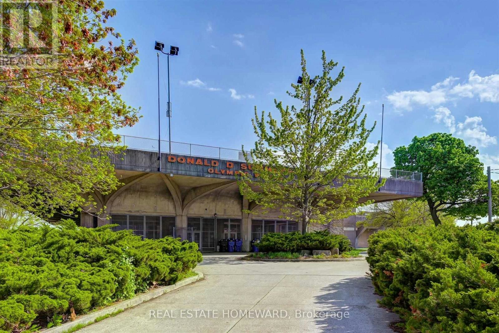 322-123 Woodbine Avenue, Toronto, ON, M4L 3V8 - 14
