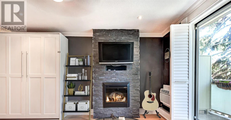 322-123 Woodbine Avenue, Toronto, ON, M4L 3V8 - 10