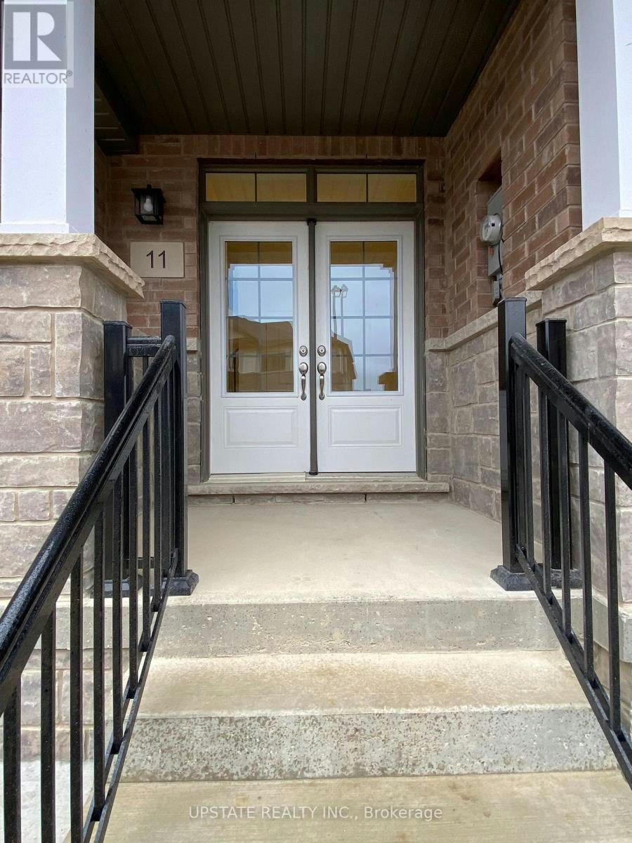 11 Minnock Street, Caledon, ON, L7C 4K5 - 2