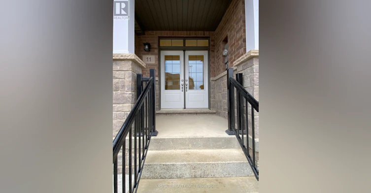 11 Minnock Street, Caledon, ON, L7C 4K5 - 2