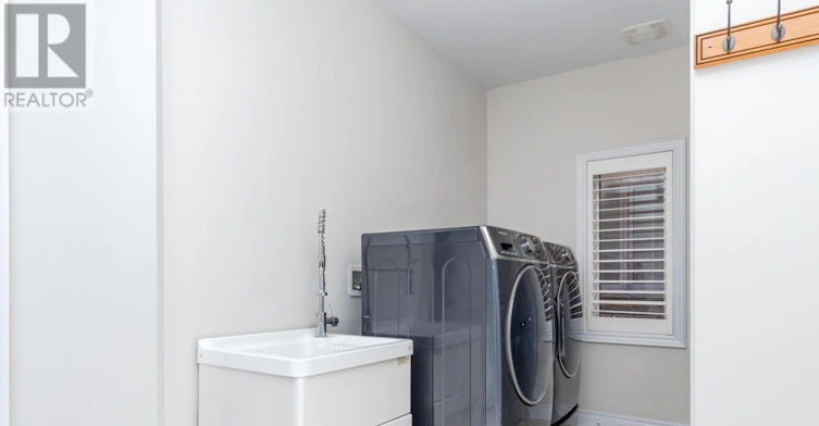 4 Mithcell Crescent, Mono, ON, L9W 2Z2 - 9