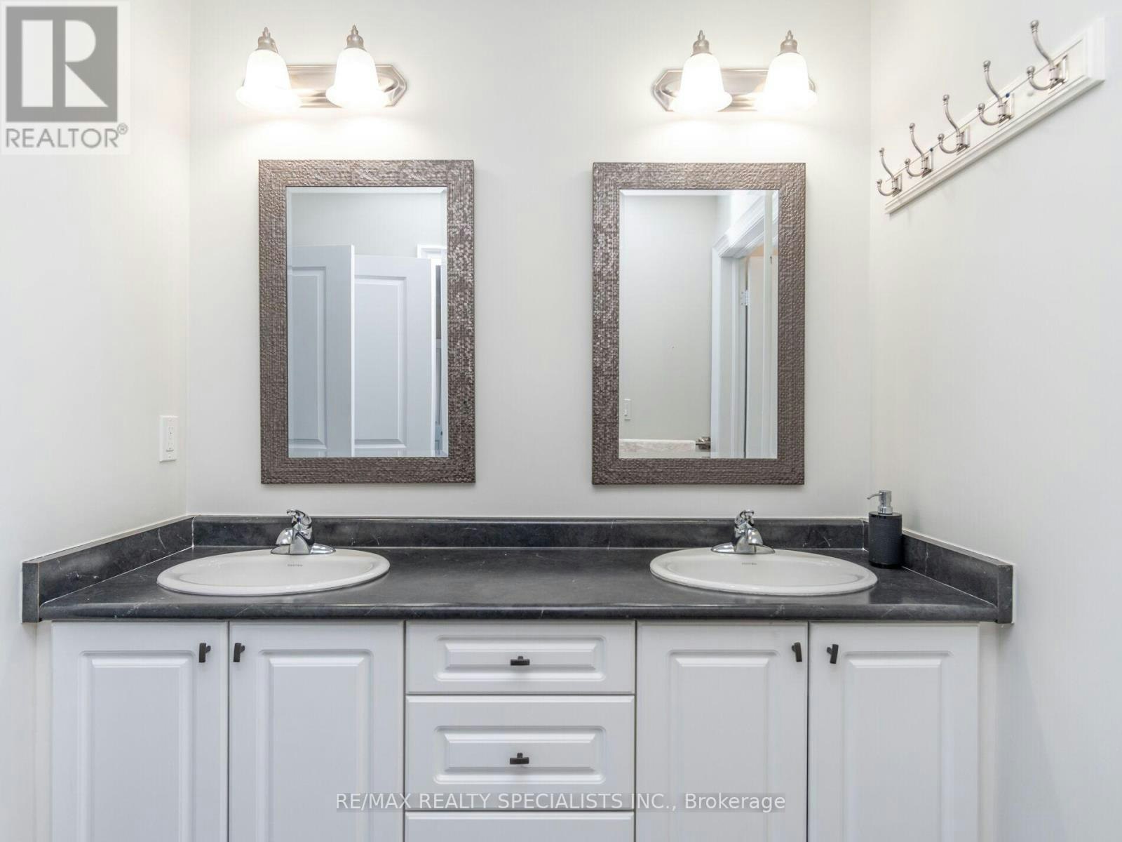 4 Mithcell Crescent, Mono, ON, L9W 2Z2 - 12