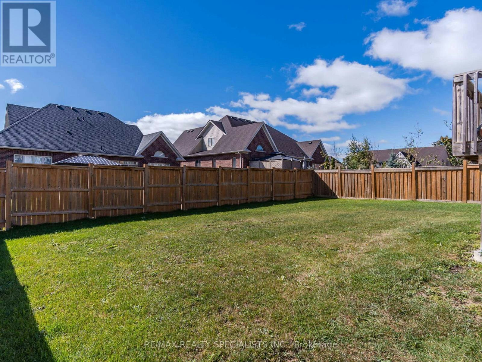4 Mithcell Crescent, Mono, ON, L9W 2Z2 - 16