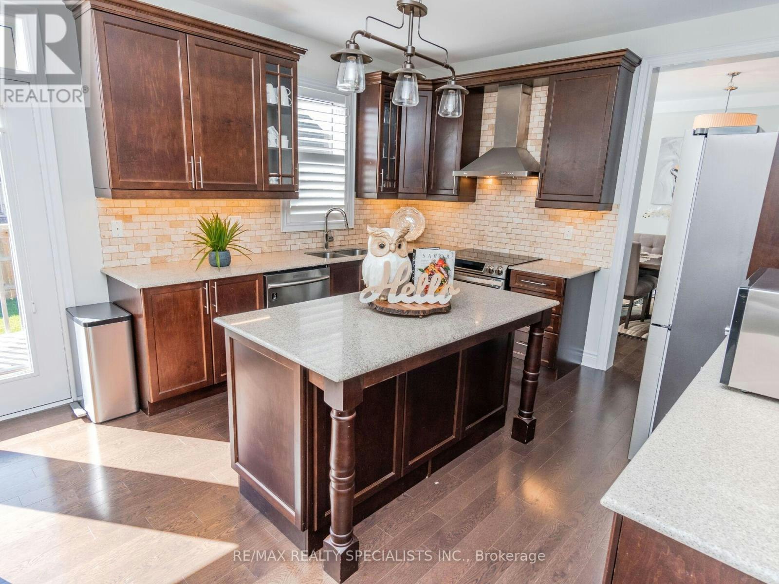 4 Mithcell Crescent, Mono, ON, L9W 2Z2 - 6