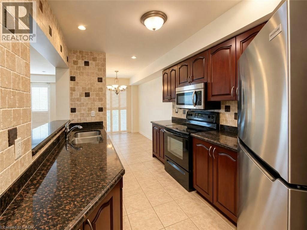 69 Cedarville Drive, Hamilton, ON, L8J 0A6 - 3