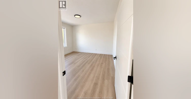 LOWER-1336 University, Windsor, ON, N9B 1B5 - 4