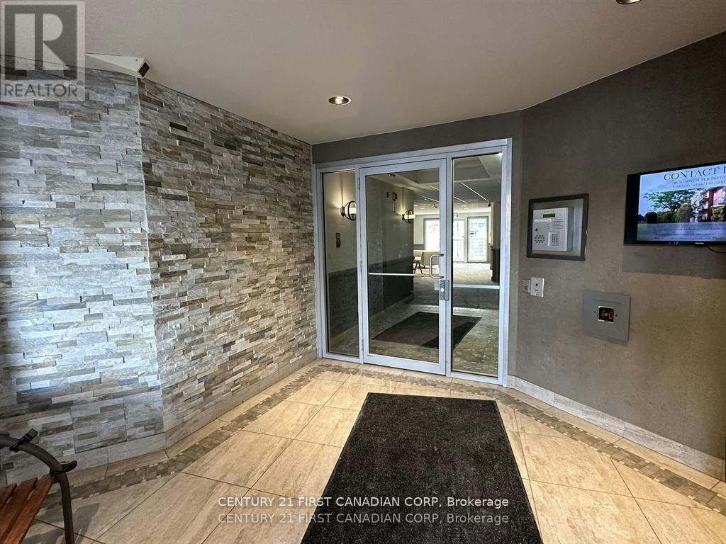 208-5 Jacksway Crescent, London, ON, N5X 3T6 - 2