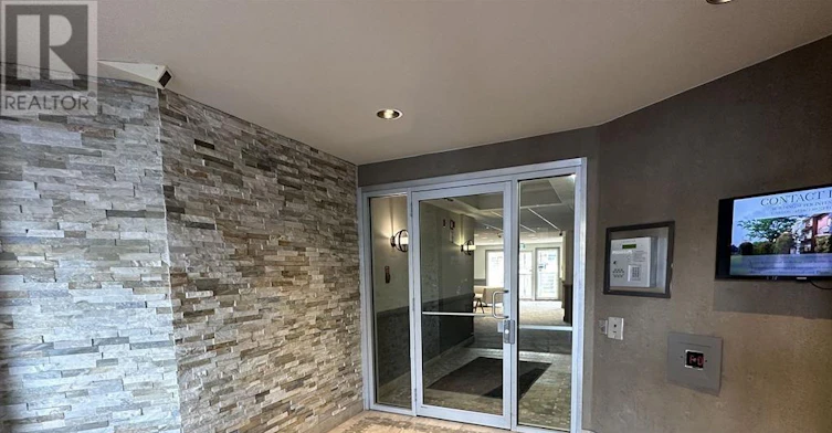 208-5 Jacksway Crescent, London, ON, N5X 3T6 - 2