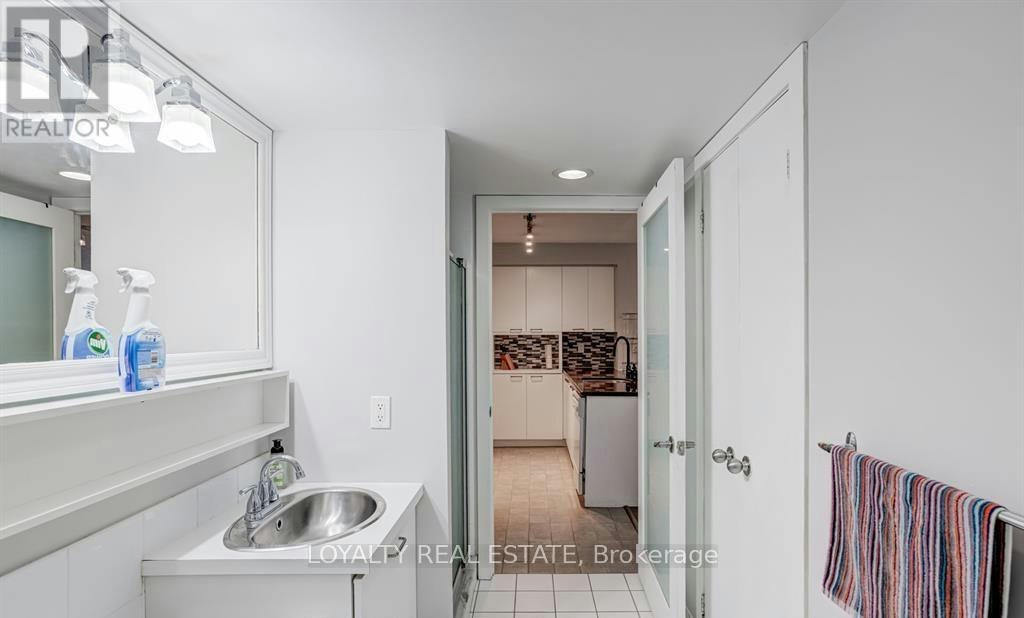 PH14-255 Richmond Street E, Toronto, ON, M5A 4T7 - 12