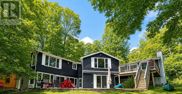 21 Lakeview Crescent, Tiny, ON, L9M 1R2