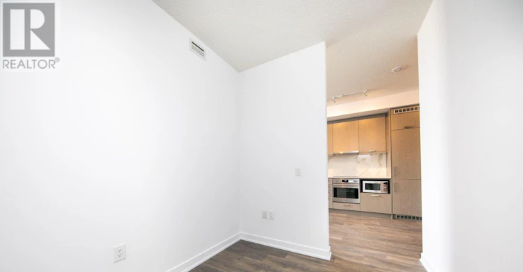 1712-38 Honeycrisp Crescent, Vaughan, ON, L4K 0M8 - 7