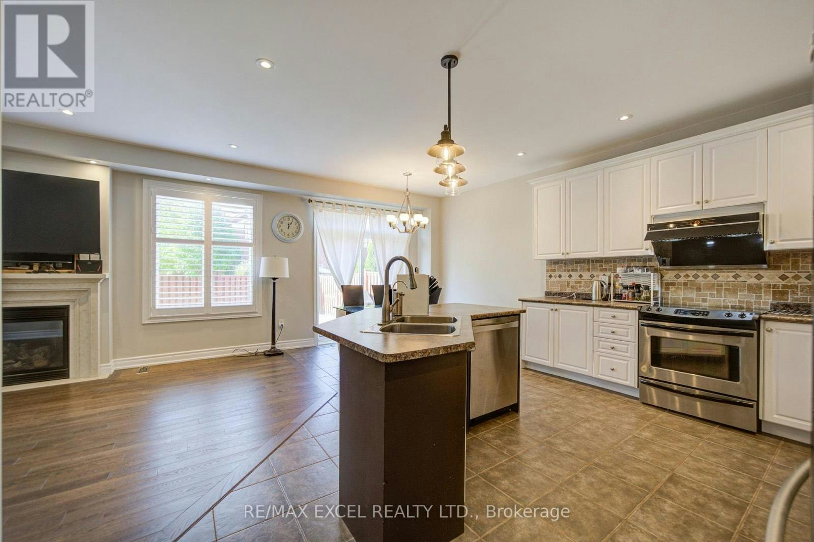202 Lawn Crescent WEST, Whitchurch-Stouffville, ON, L4A 0B4 - 16