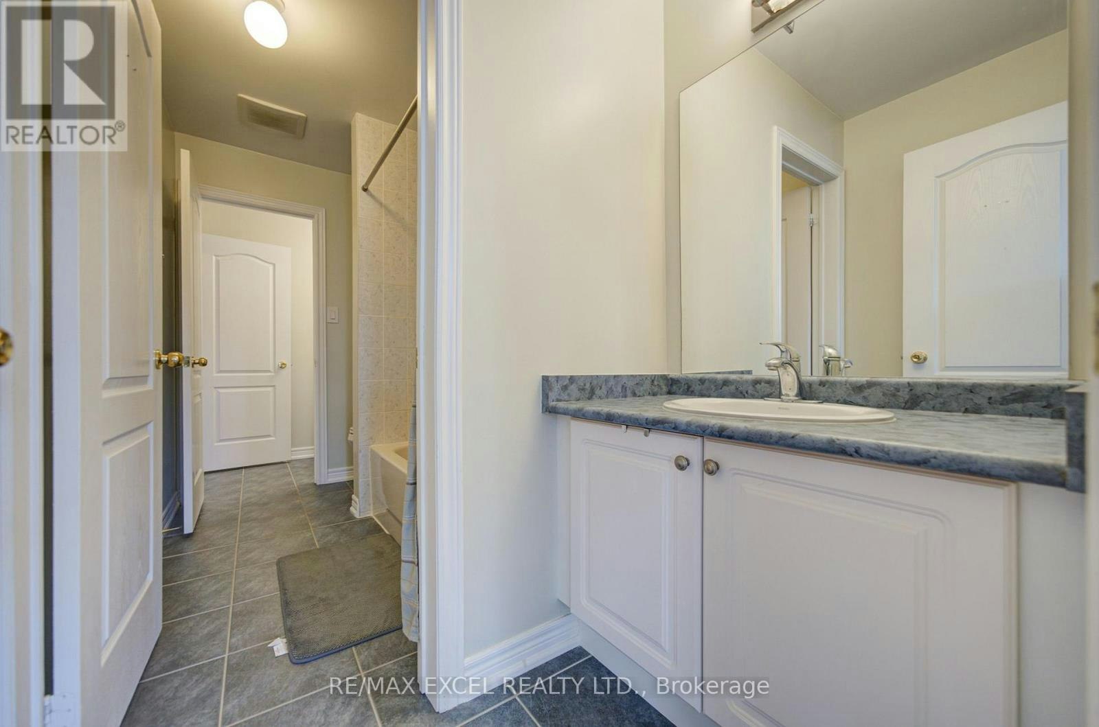 202 Lawn Crescent WEST, Whitchurch-Stouffville, ON, L4A 0B4 - 37