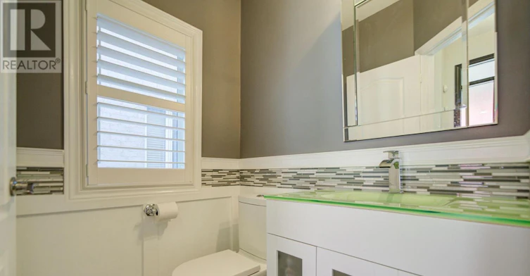 202 Lawn Crescent WEST, Whitchurch-Stouffville, ON, L4A 0B4 - 6