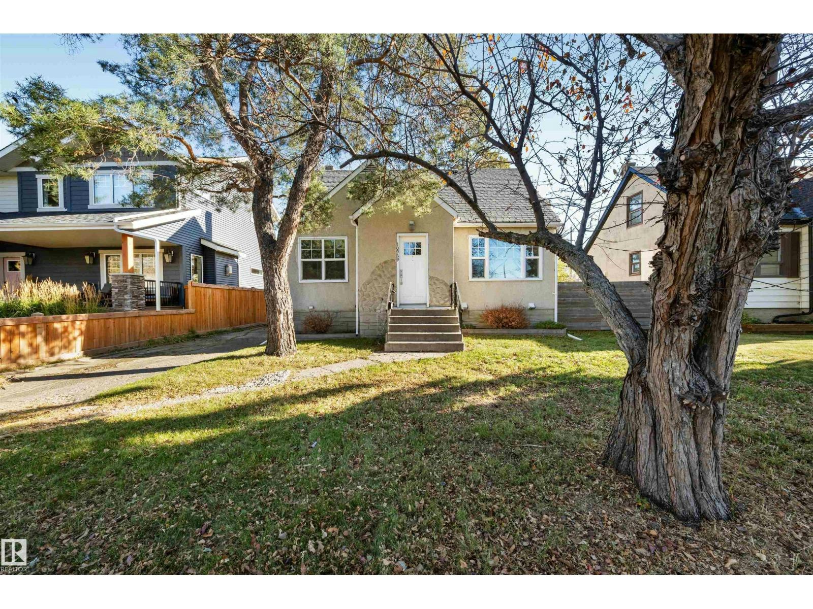 10969 139 Street NW, Edmonton, AB, T5M 1R3