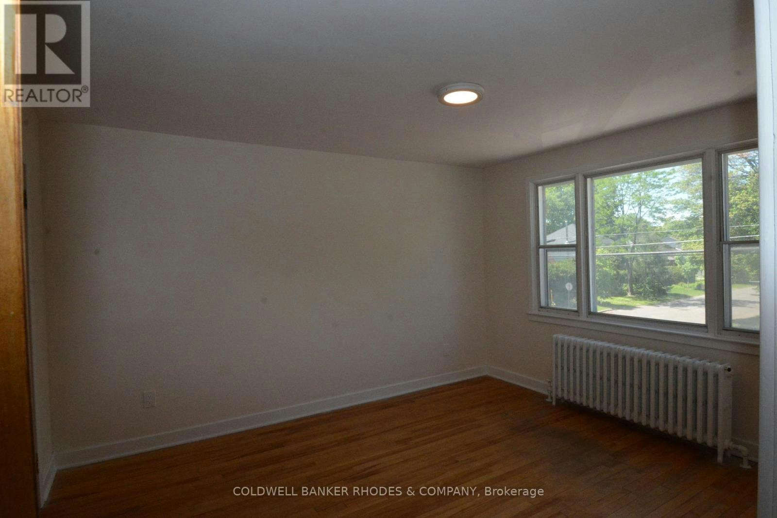 177 St Laurent Boulevard, Ottawa, ON, K1K 2Y6 - 4