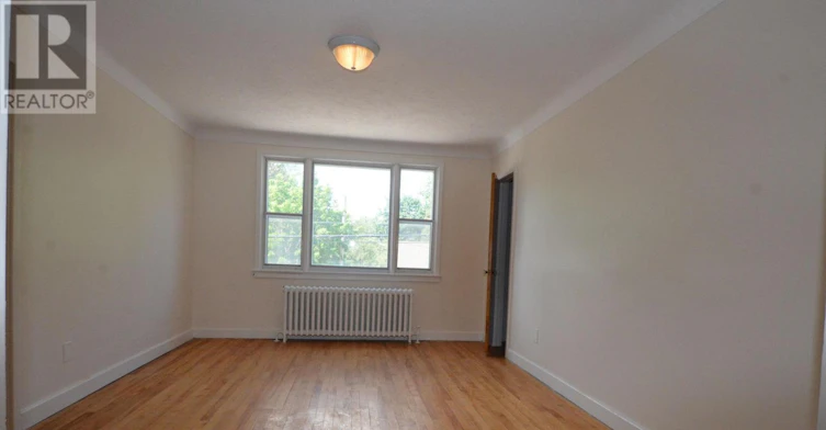 177 St Laurent Boulevard, Ottawa, ON, K1K 2Y6 - 5