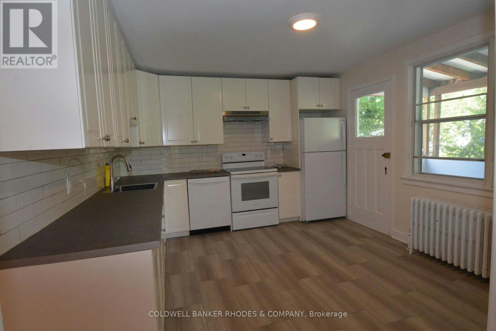 177 St Laurent Boulevard, Ottawa, ON, K1K 2Y6 - 8