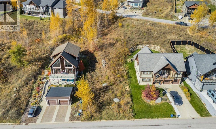 802 White Tail Drive