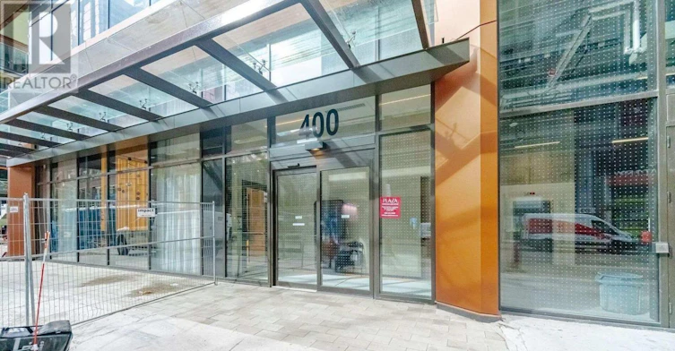 2002-400 King Street W, Toronto, ON, M5V 1K2 - 4