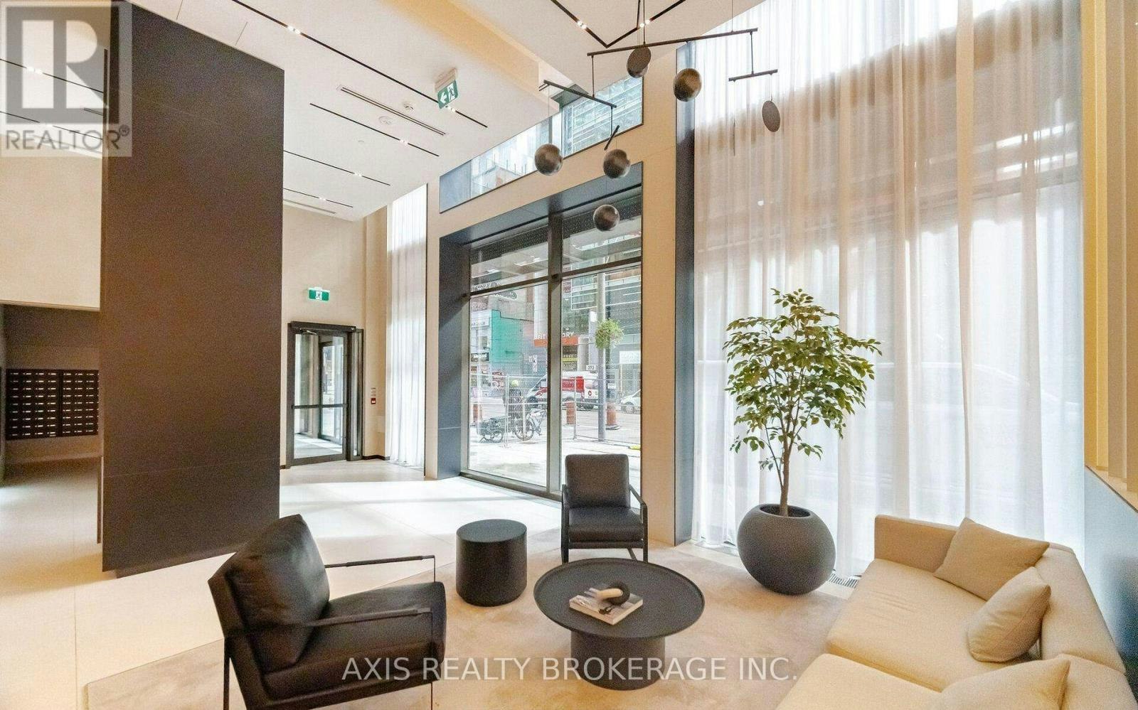 2002-400 King Street W, Toronto, ON, M5V 1K2 - 5