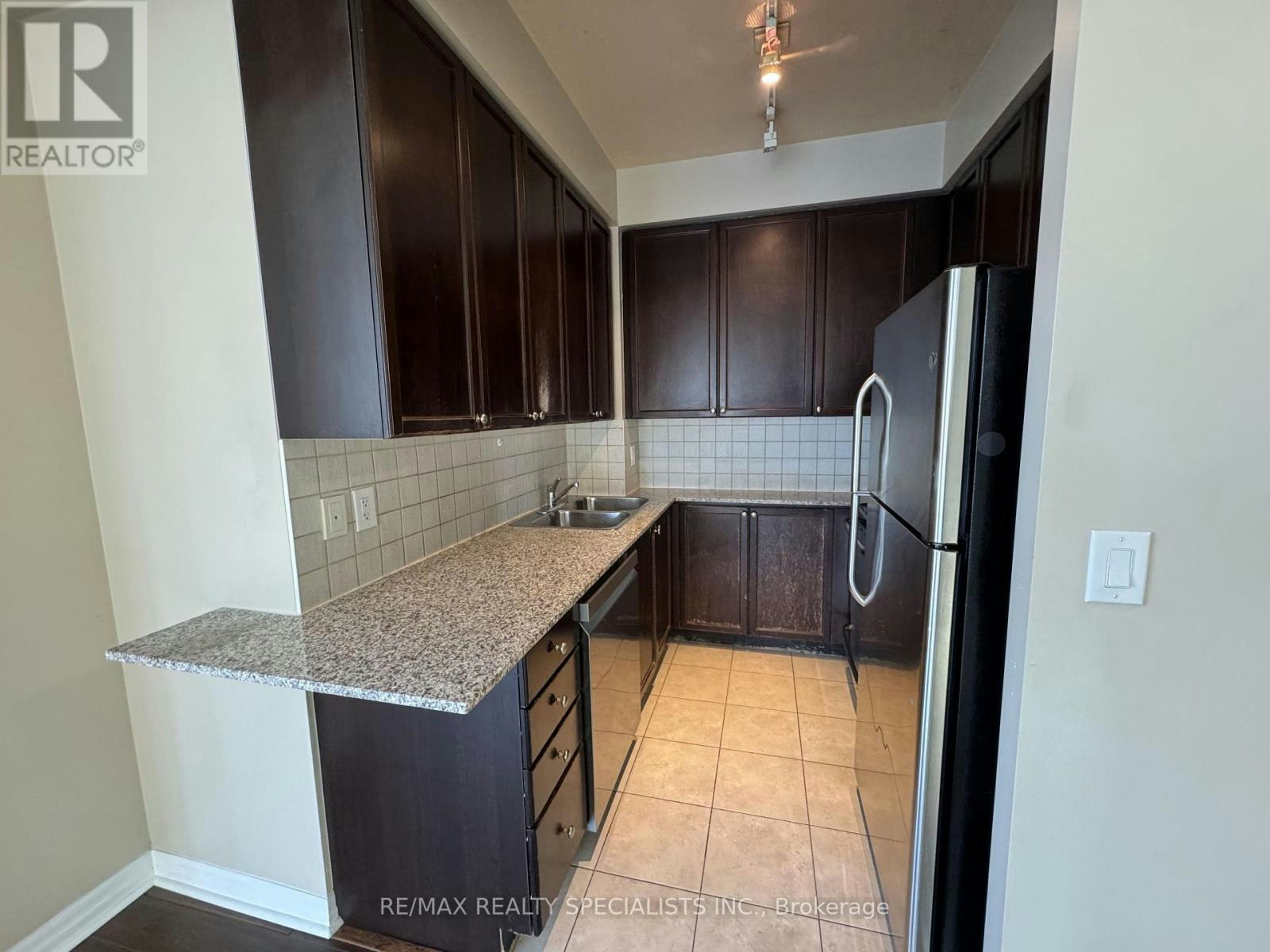 2302-225 Webb Drive, Mississauga, ON, L5B 4P2 - 3
