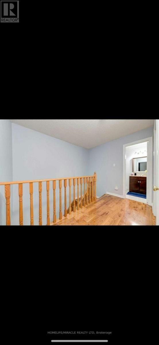 70 Blue Spruce Street, Brampton, ON, L6R 1C3 - 2