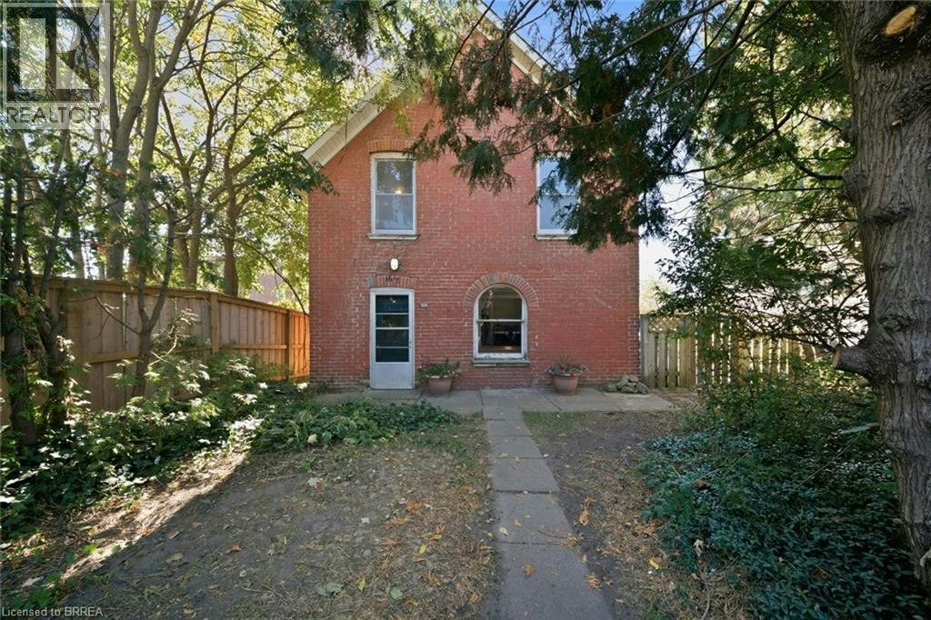 16 1/2 Terrace Hill Street, Brantford, ON, N3R 1E9