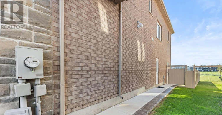 BSMT-64 Shawbridge Court, Hamilton, ON, L8J 0M8 - 18
