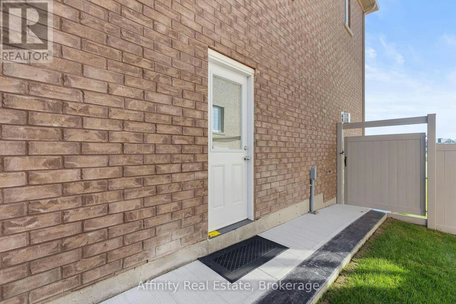 BSMT-64 Shawbridge Court, Hamilton, ON, L8J 0M8 - 19