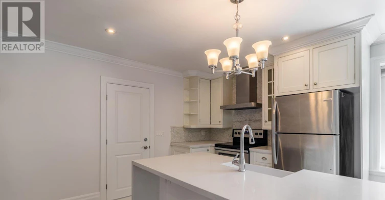 UPPER-301 Cleveland Street, Toronto, ON, M4S 2W7 - 7