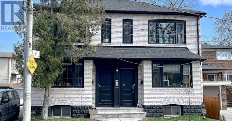UPPER-301 Cleveland Street, Toronto, ON, M4S 2W7