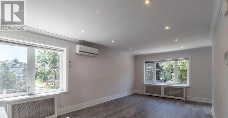 UPPER-301 Cleveland Street, Toronto, ON, M4S 2W7 - 4