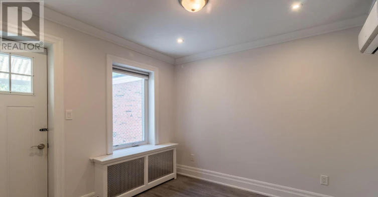 UPPER-301 Cleveland Street, Toronto, ON, M4S 2W7 - 13