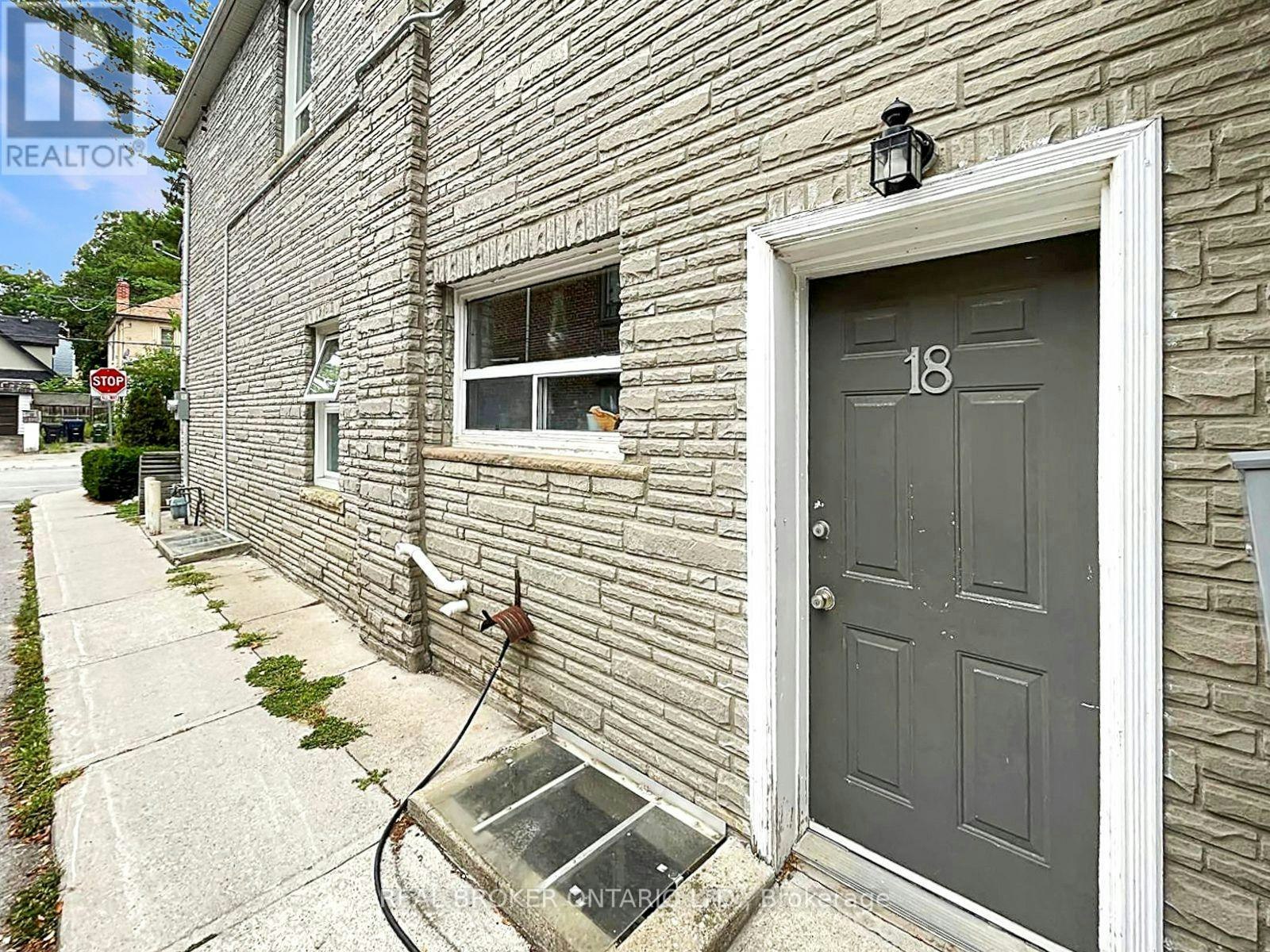 UPPER-79 Blantyre Avenue, Toronto, ON, M1N 2R6 - 15