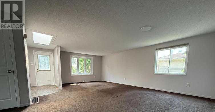 71 Hickling Trail, Barrie, ON, L4M 5S7 - 5