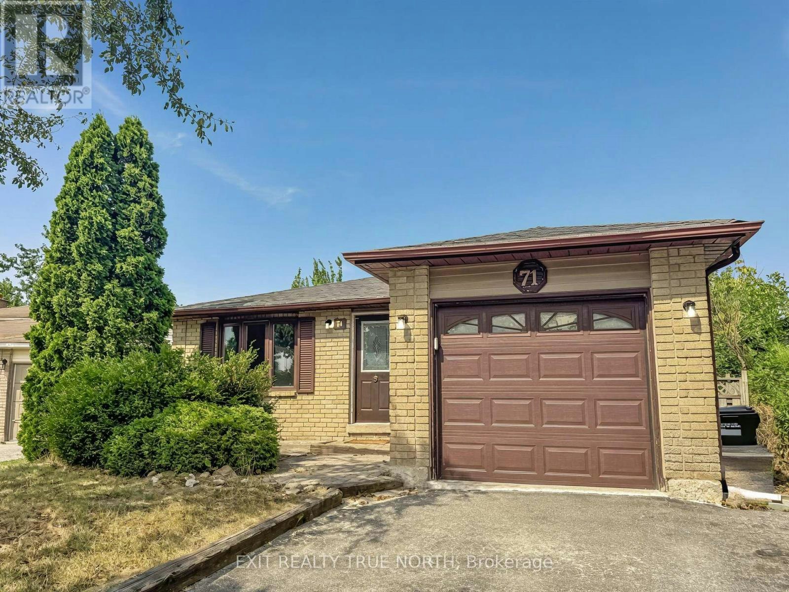 71 Hickling Trail, Barrie, ON, L4M 5S7