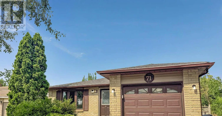 71 Hickling Trail, Barrie, ON, L4M 5S7