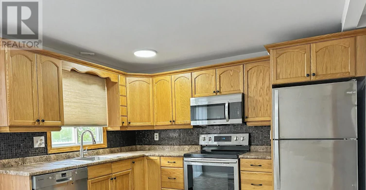 71 Hickling Trail, Barrie, ON, L4M 5S7 - 2