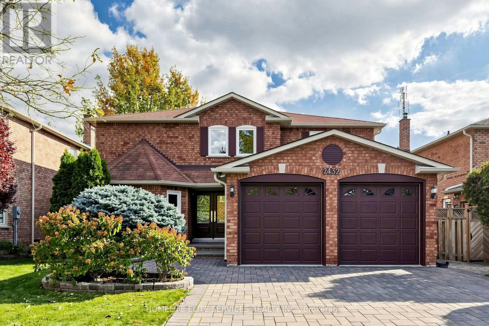 2432 Stoll Drive, Oakville, ON, L6J 7K9