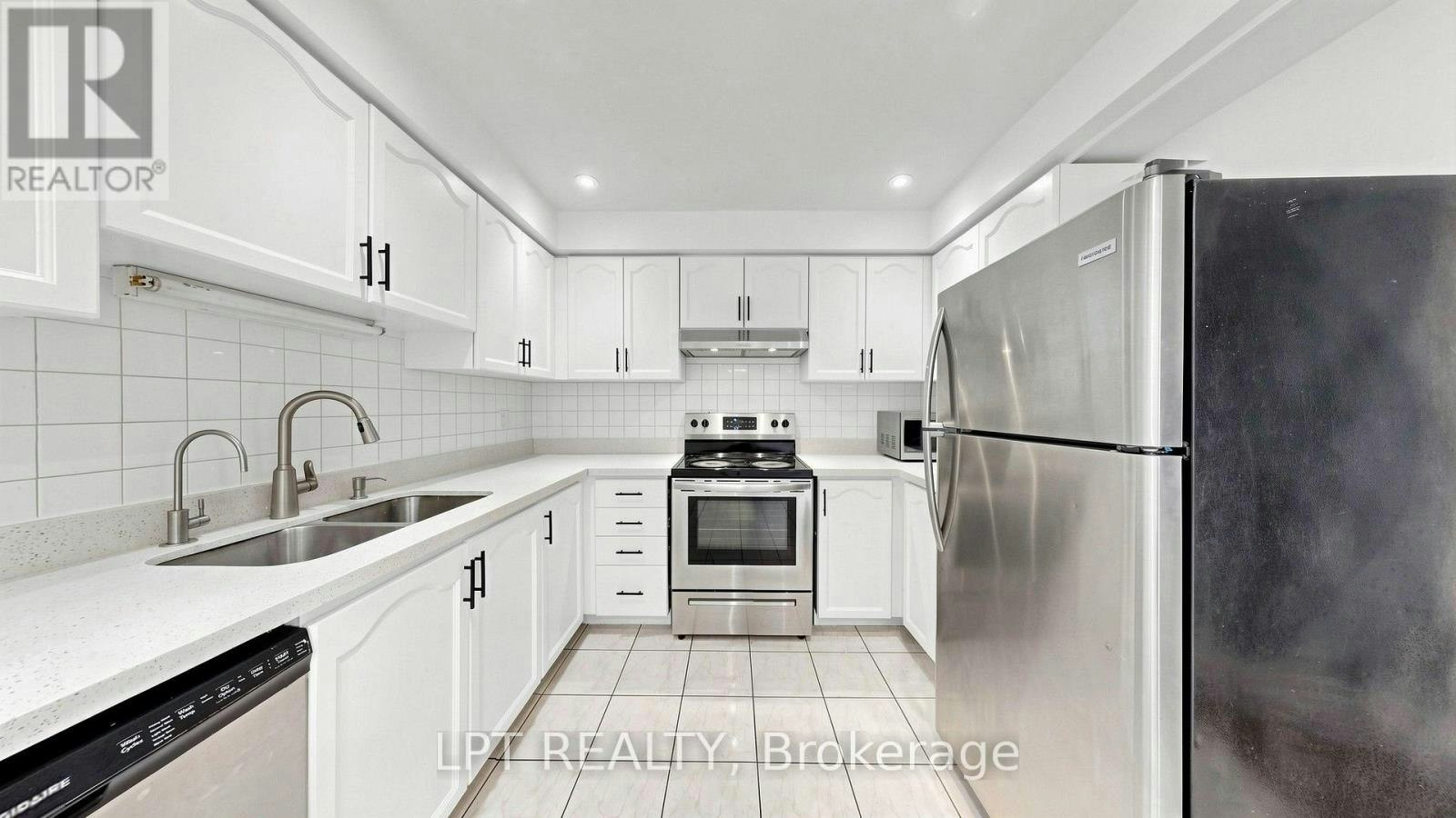 81 Shady Pine Circle, Brampton, ON, L6R 1K3 - 11