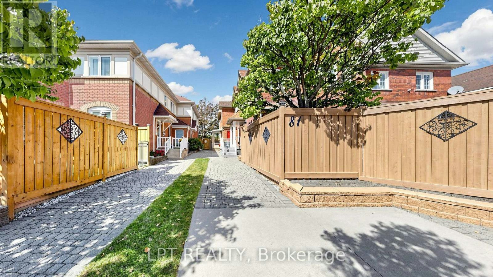 81 Shady Pine Circle, Brampton, ON, L6R 1K3 - 2