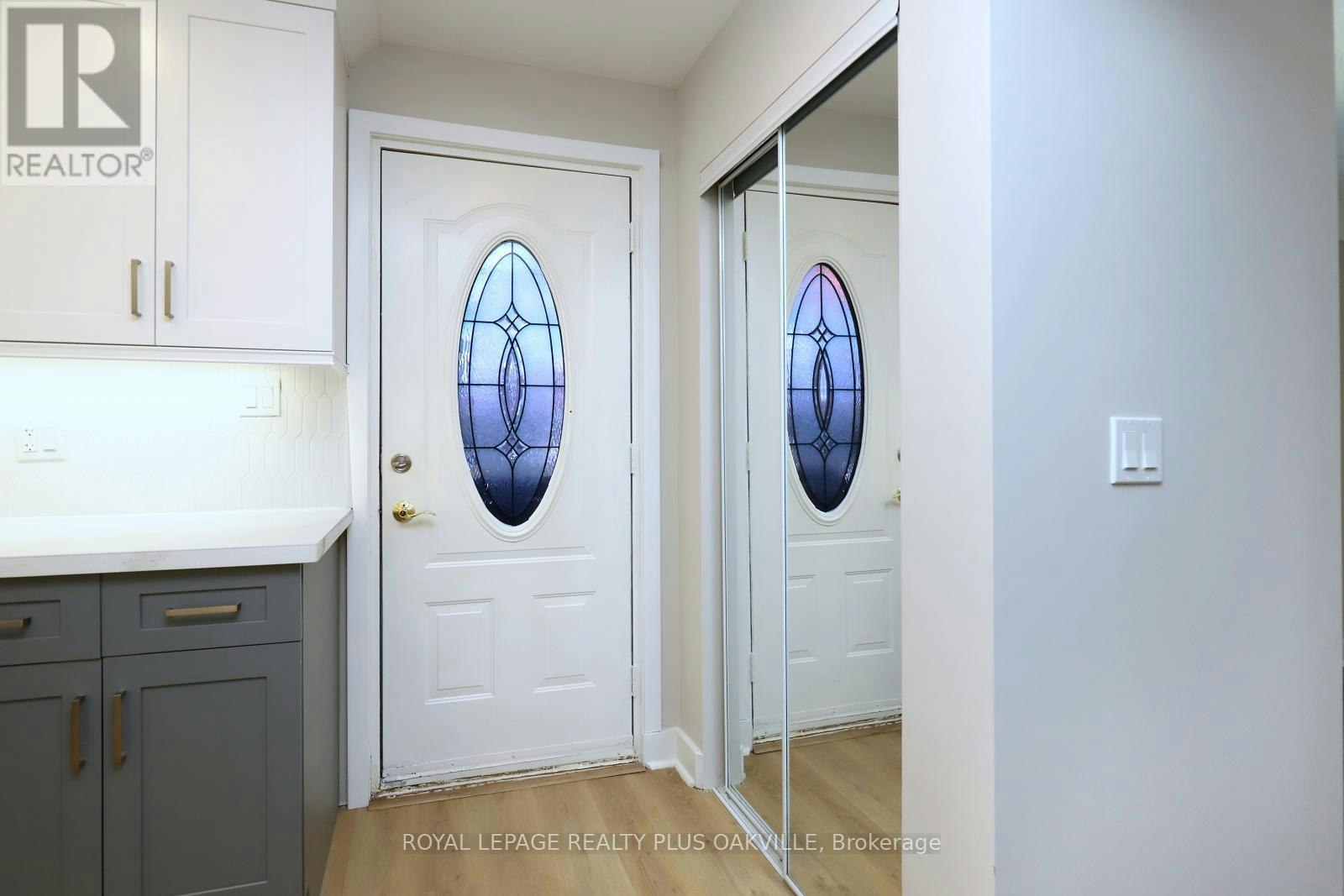 MAIN FLOOR-269 5th Street WEST, Hamilton, ON, L9C 3N9 - 5