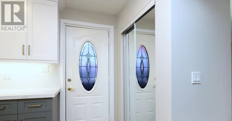 MAIN FLOOR-269 5th Street WEST, Hamilton, ON, L9C 3N9 - 5