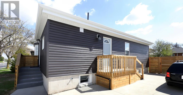 MAIN FLOOR-269 5th Street WEST, Hamilton, ON, L9C 3N9 - 4