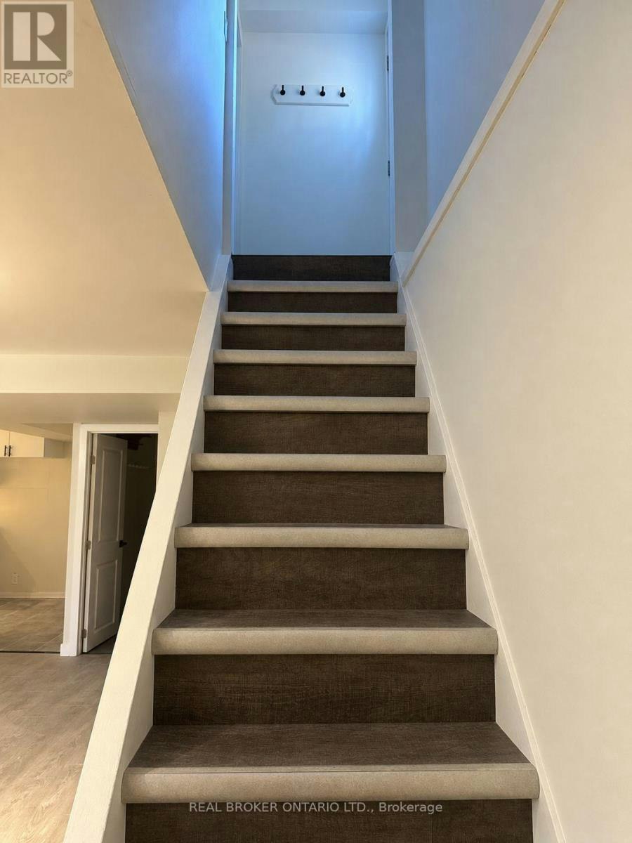 B-28 Leeming Drive, Ottawa, ON, K2H 5P7 - 4