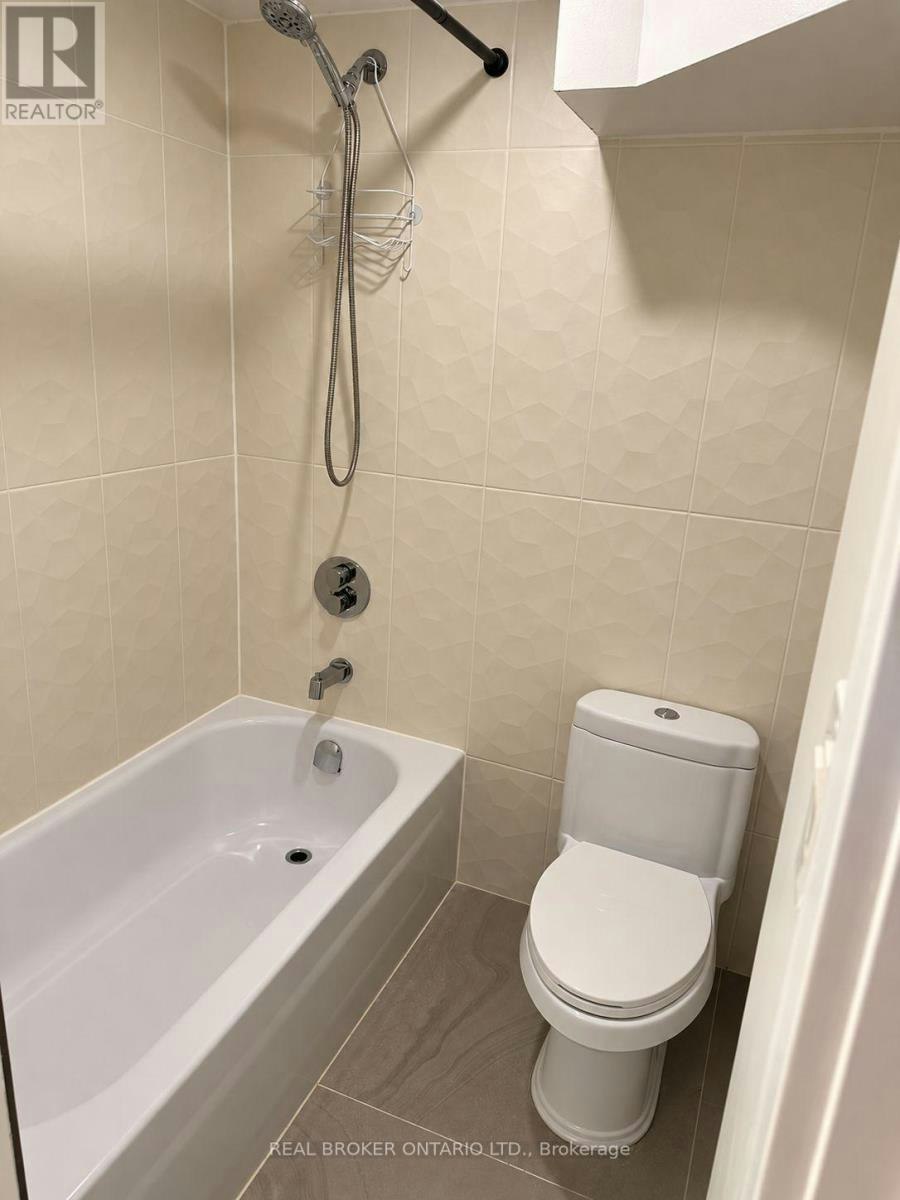 B-28 Leeming Drive, Ottawa, ON, K2H 5P7 - 10